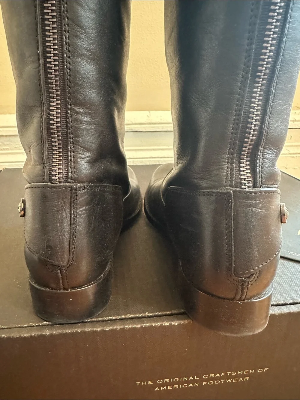 Frye Boot Melissa Black Leather Knee Boot Classic Riding Style Size 8 Like New